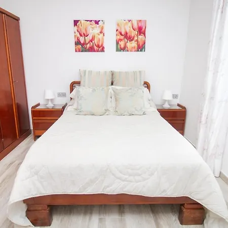 C70 - Classy 4 Bedrooms Apartment *