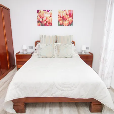 Апартаменты C70 - Classy 4 Bedrooms