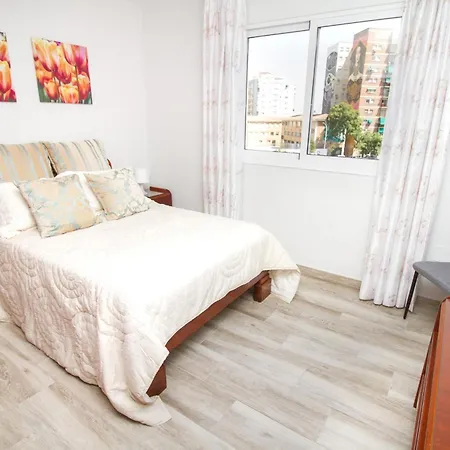 C70 - Classy 4 Bedrooms * Màlaga