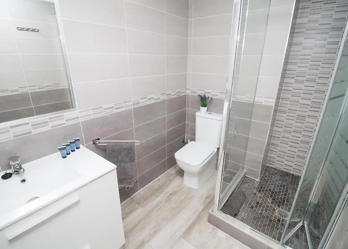 Апартаменты C70 - Classy 4 Bedrooms *